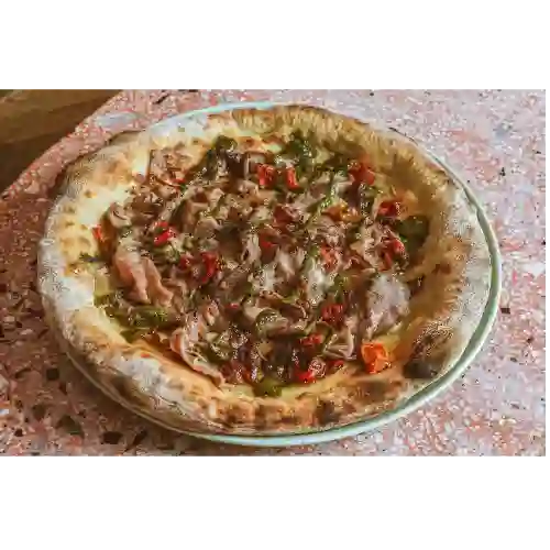 Pizza pesto roast beef