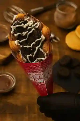 Waffle con Oreo y Kinder