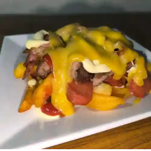 Salchipapa Especial