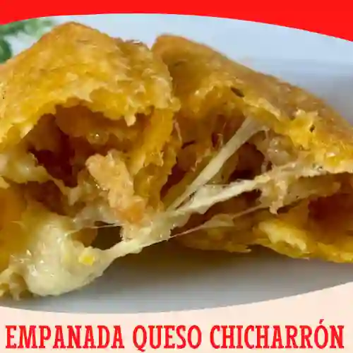 Queso con Chicharrón