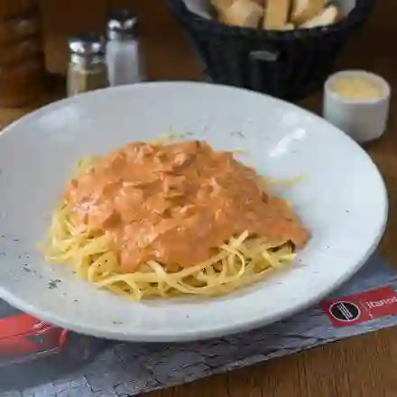 Pasta con Pollo Antonella