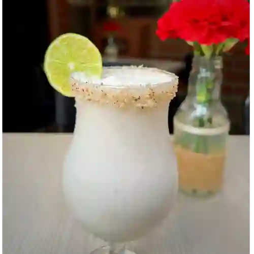 Limonada de Coco 16 Oz