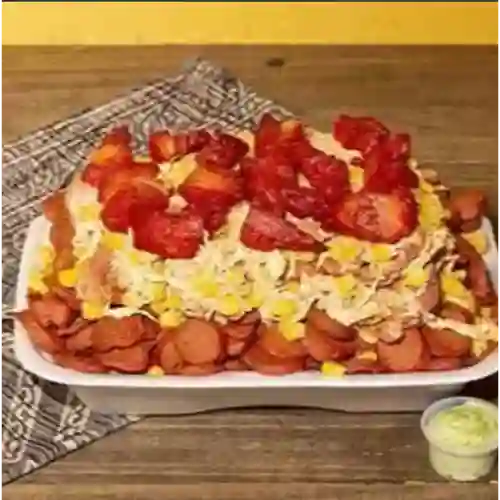 Salchipapa Suiza Gratinada