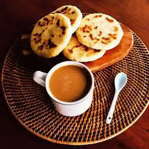 Combo Arepa y Bebida