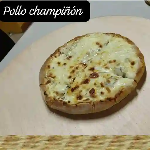 Pizza de 22x22 pollo champiñon