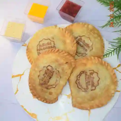 Combo cómplice x 4 pasteles premium