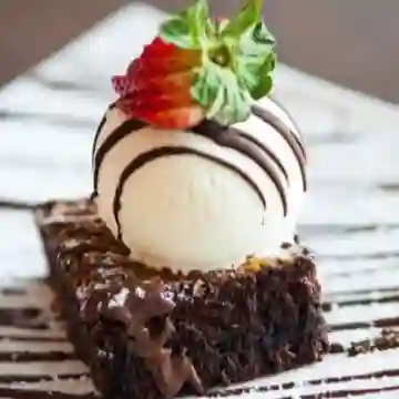 Brownie con Helado