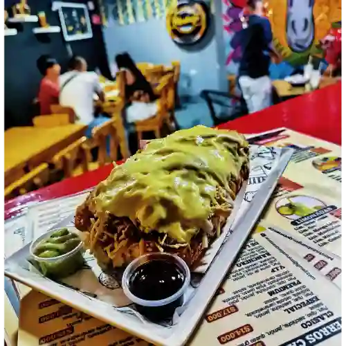 Perros Calientes Premium
