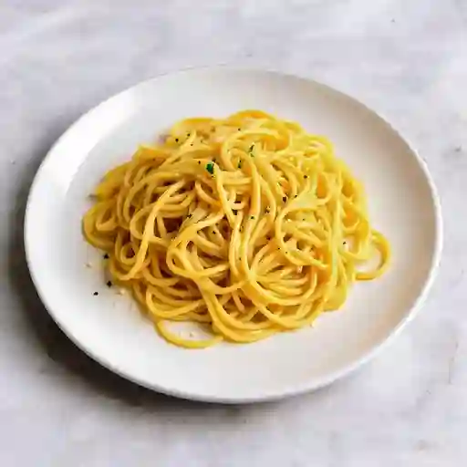 Spaguettis con Salsa de Quesos
