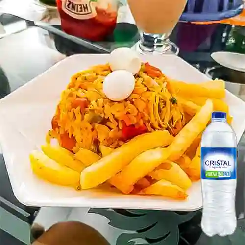 Combo Arroz con Pollo + Cristal Sin Gas 600 ml