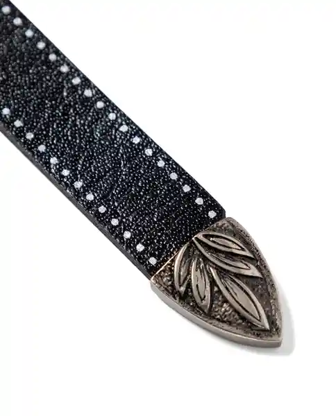 Correa Trend Negro Sombrio Ultraoscuro M Chevignon