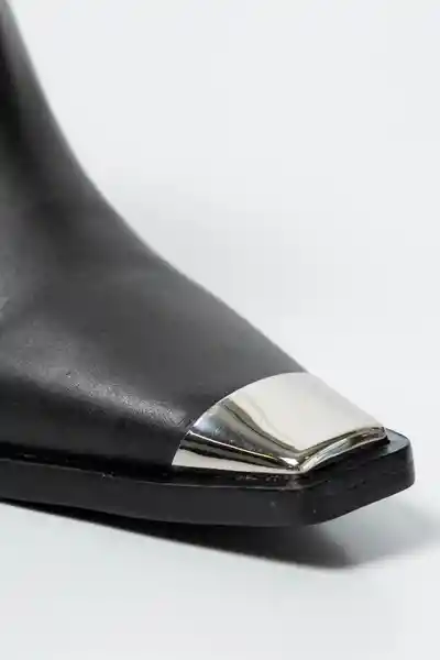 Botas Timeless Femenino Negro Sombrío Ultra Oscuro 35 Chevignon