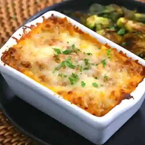 Lasagna de Pollo + Papa Francesa