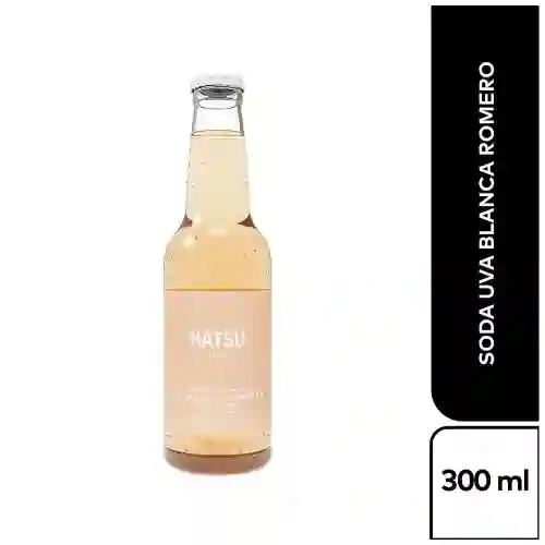 Hatsu Soda Sabor a Uva Blanca y Romero.