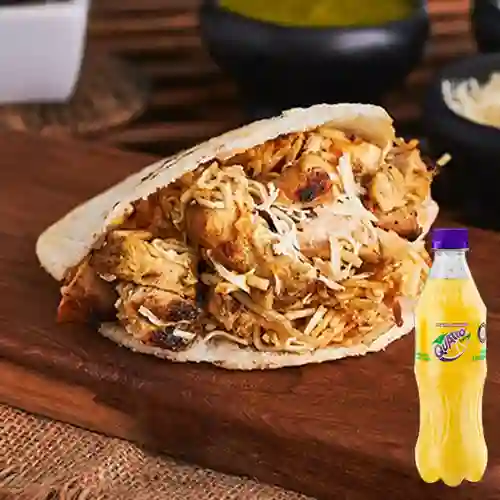 Combo Arepa de Pollo + Quatro Original 400ML