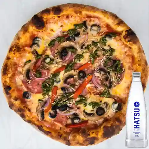 Combo Pizza M6 + Agua Sin Gas Hatsu 300 ml