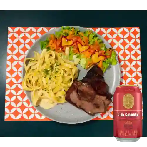 Combo Res Ahumada c/ Fetuchini + Club Cola Roja Lata 330ml