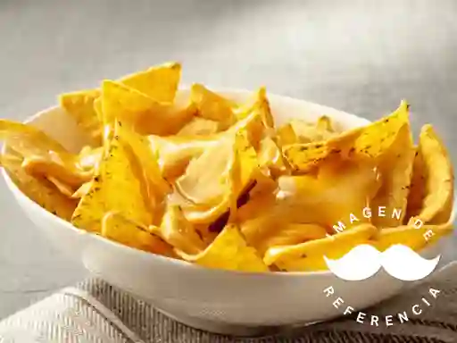 Nachos con Queso Cheddar