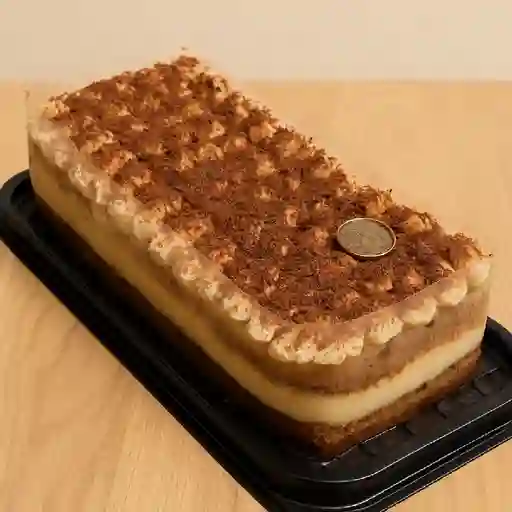 Tiramisú de banano grande