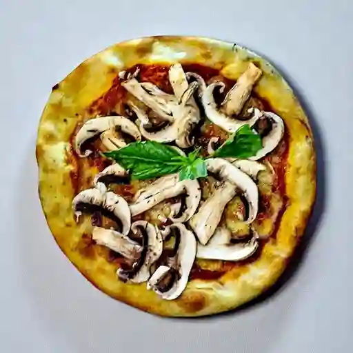 Pizza de Champiñones con Queso.