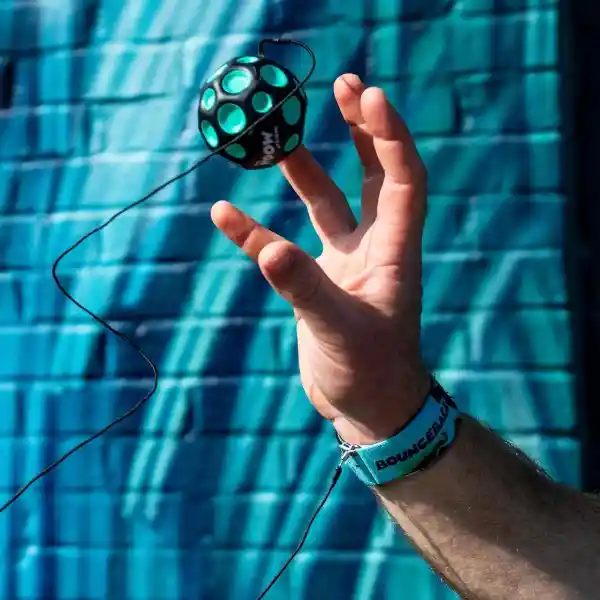 Waboba Pelota Con Correa Moon Azul