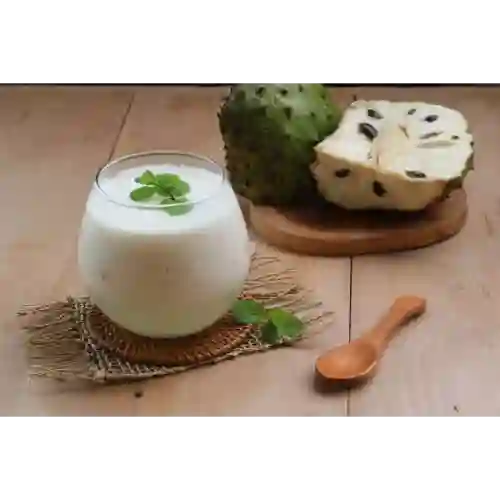 Jugo en Leche de Guanabana 12 Oz