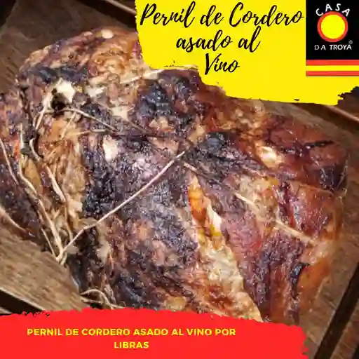 1/2 Libra pernil cordero asado al vino