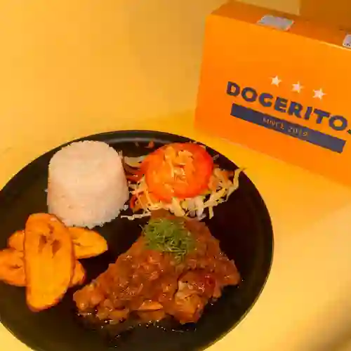Gallina Guisada en Sumo de Coco