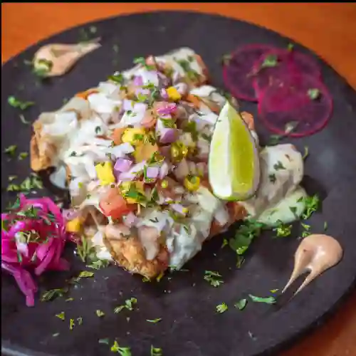 Enchiladas de Chorizo en Pico de Gallo