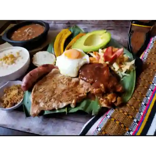 Plato Del Acomedido