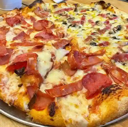 Pizza 4 carnes
