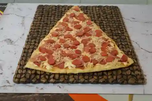 Pizza Caprichosa Triangular 4 Carnes #1