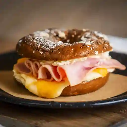 Bagel Co Jamón York y Quesos