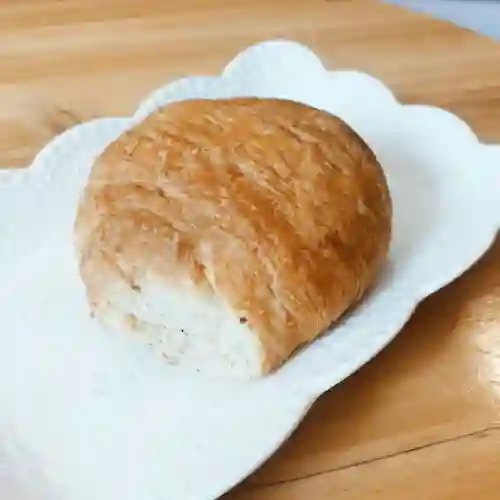 Croissant de Lomo Ahumado y Queso