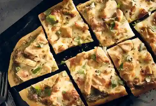 Pizza Pollo Al Pesto