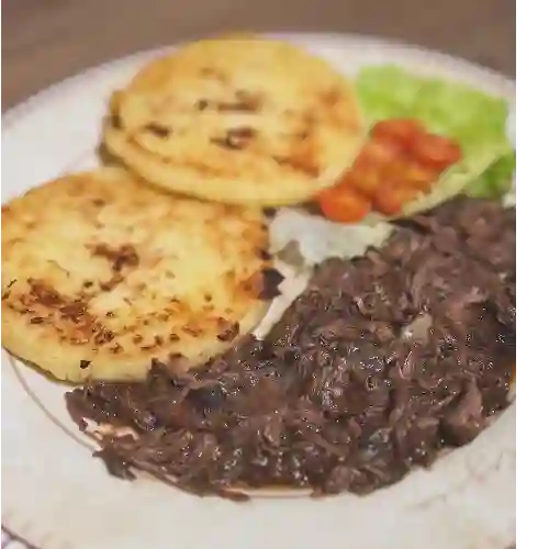 Arepa con Carne