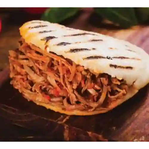 Arepa Carne Mechada