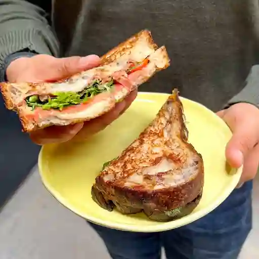 Combo apilado straciatella y jamón serra
