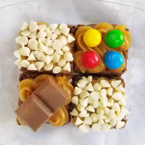 Caja de 4 Mini Brownies + Toppings (#3)