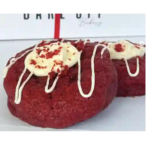 Galleta Red Velvet Relleno Glaceado
