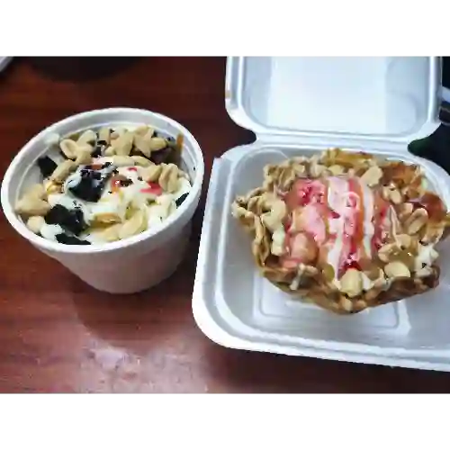 Concha fresa + avalancha oreo