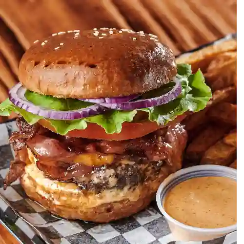 Burger Sueno Americano + Papa Francesa