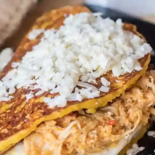 Cachapa de Pollo con Queso
