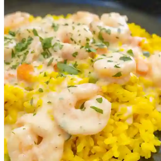 Arroz con camaron en salsa de queso