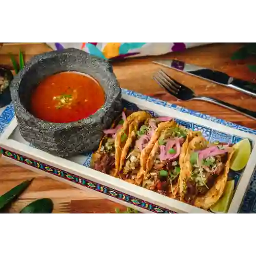 Tacos de Chicharrón
