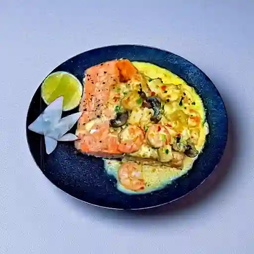 Filete de Salmón a la Marinera