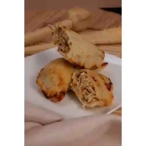 Emparepa de Pollo con Hogao