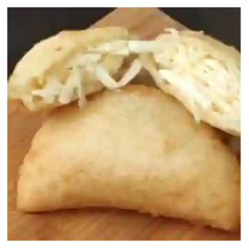 Empanada Grande de Queso Costeño