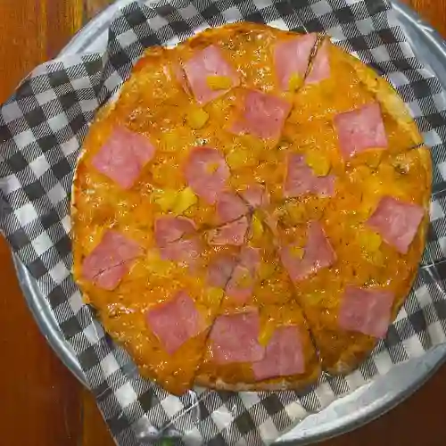 Pizza Jamón y Queso
