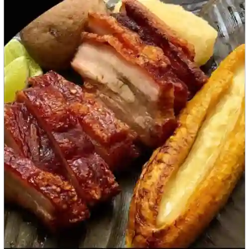 Chicharron Al Barril+ Maduro Gratinado